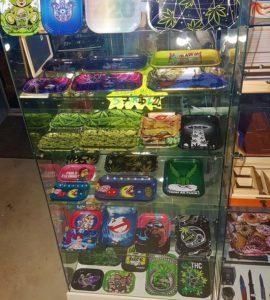 Plateau de roulage dans un smoke shop